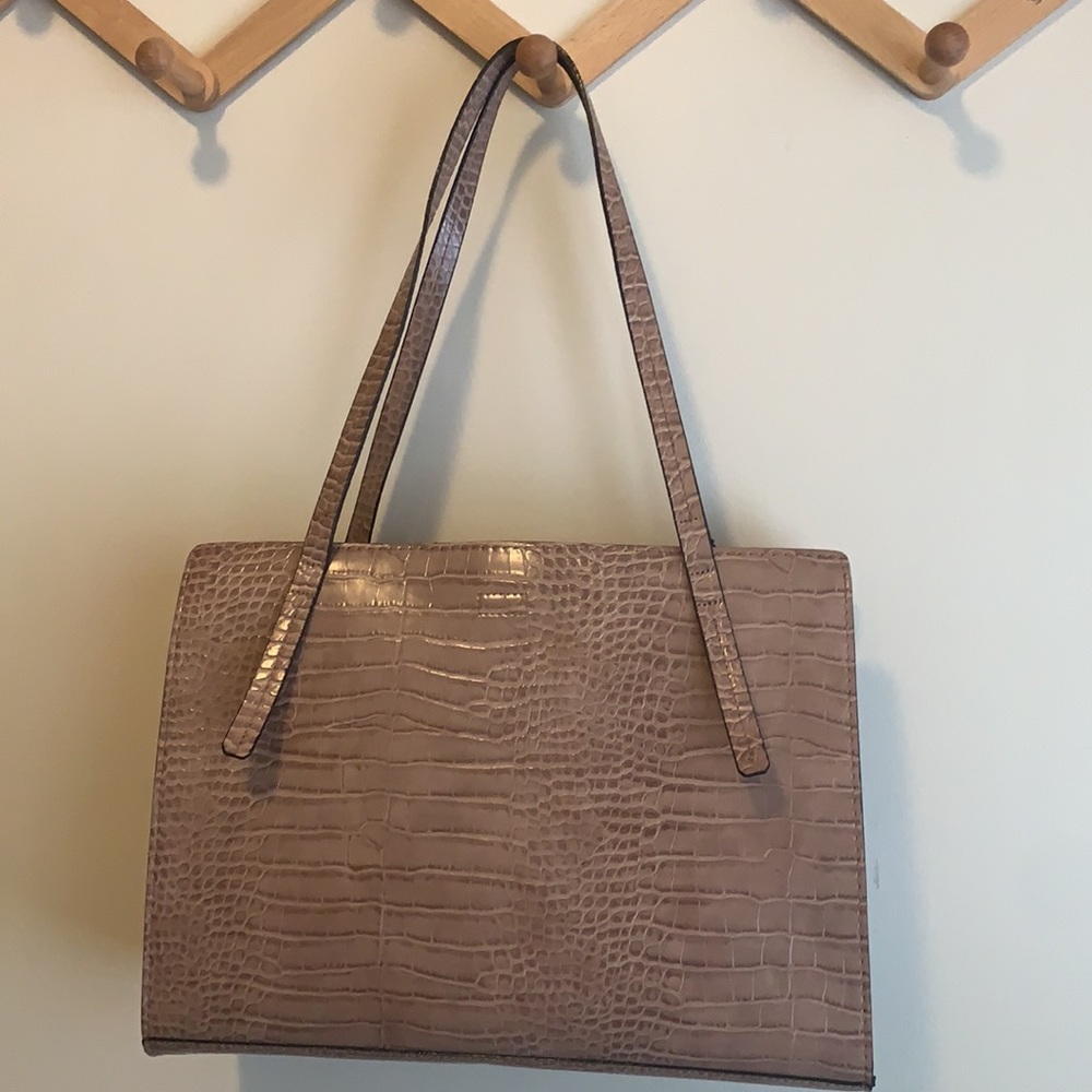 Brand New With Tags Antonio Melani Ada Tote in Taupe - Picture 4 of 8